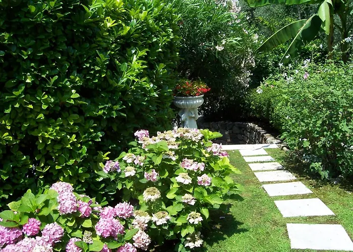 Giada Torri Del Benaco