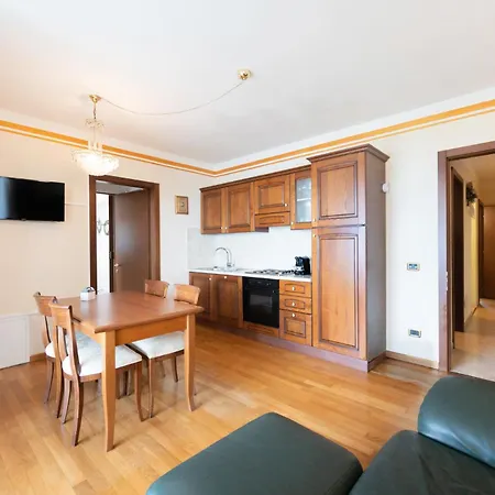 Apartmentsgarda - Giada Appartamento *
