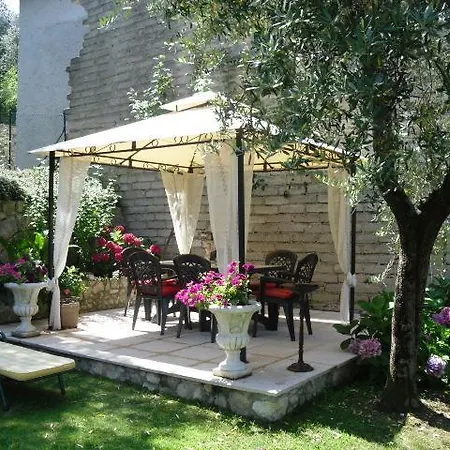 Lägenhet Giada Torri Del Benaco